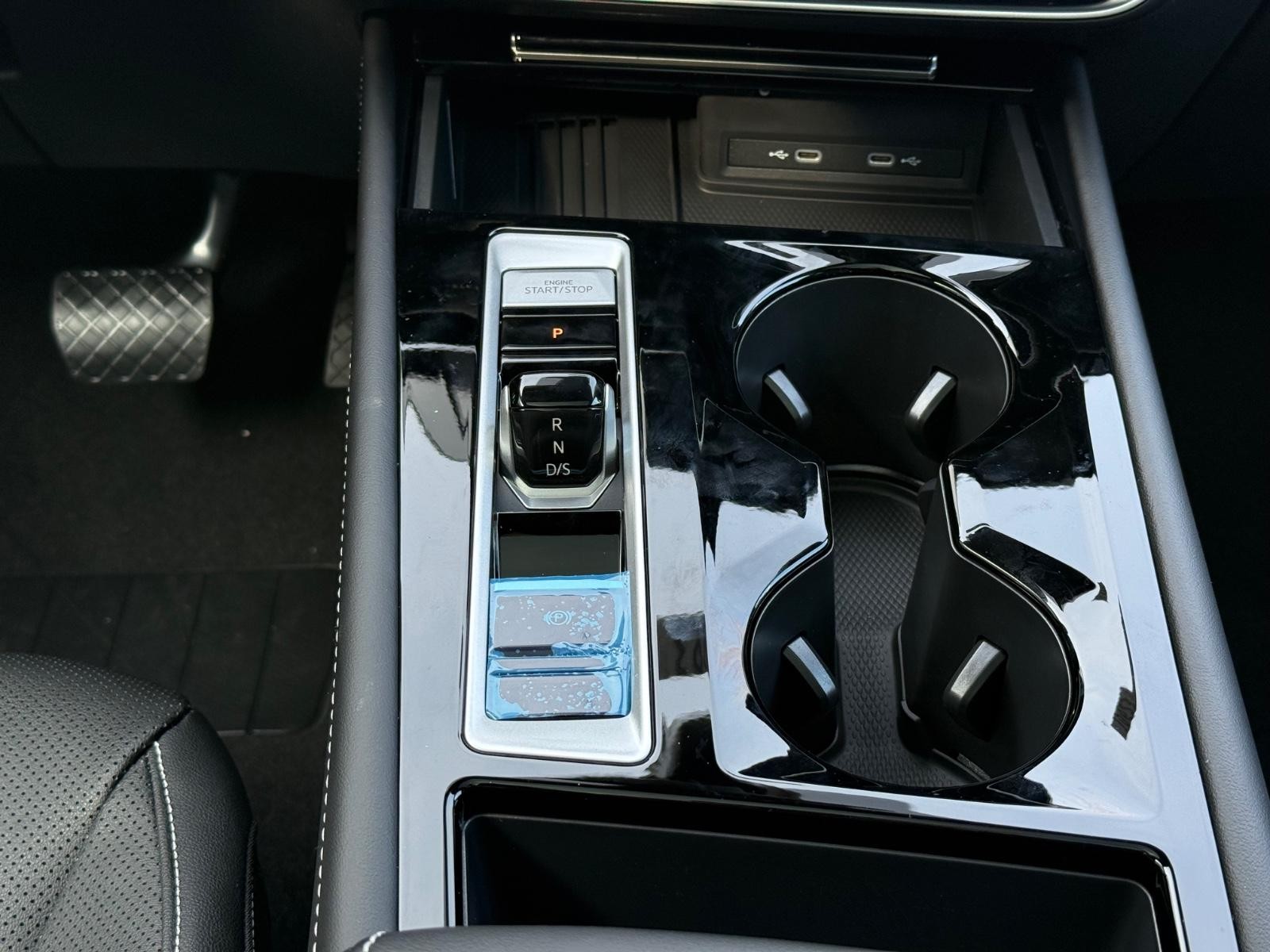 Volkswagen Atlas Vehicle Image 09