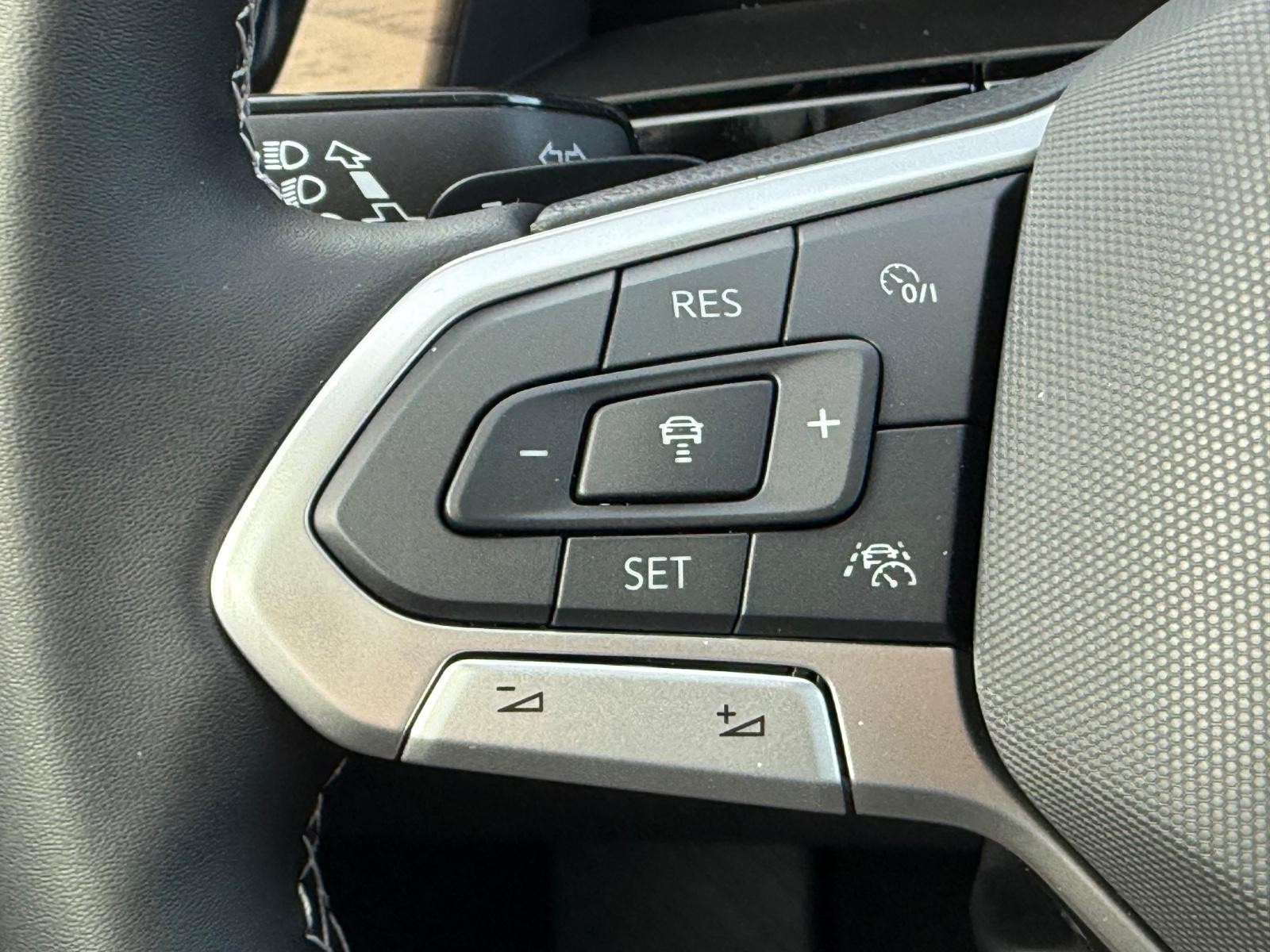 Volkswagen Atlas Vehicle Image 12