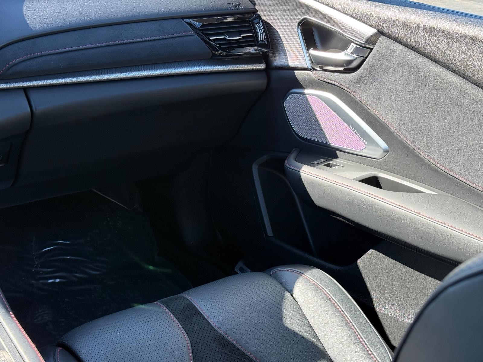 Acura RDX Vehicle Image 15