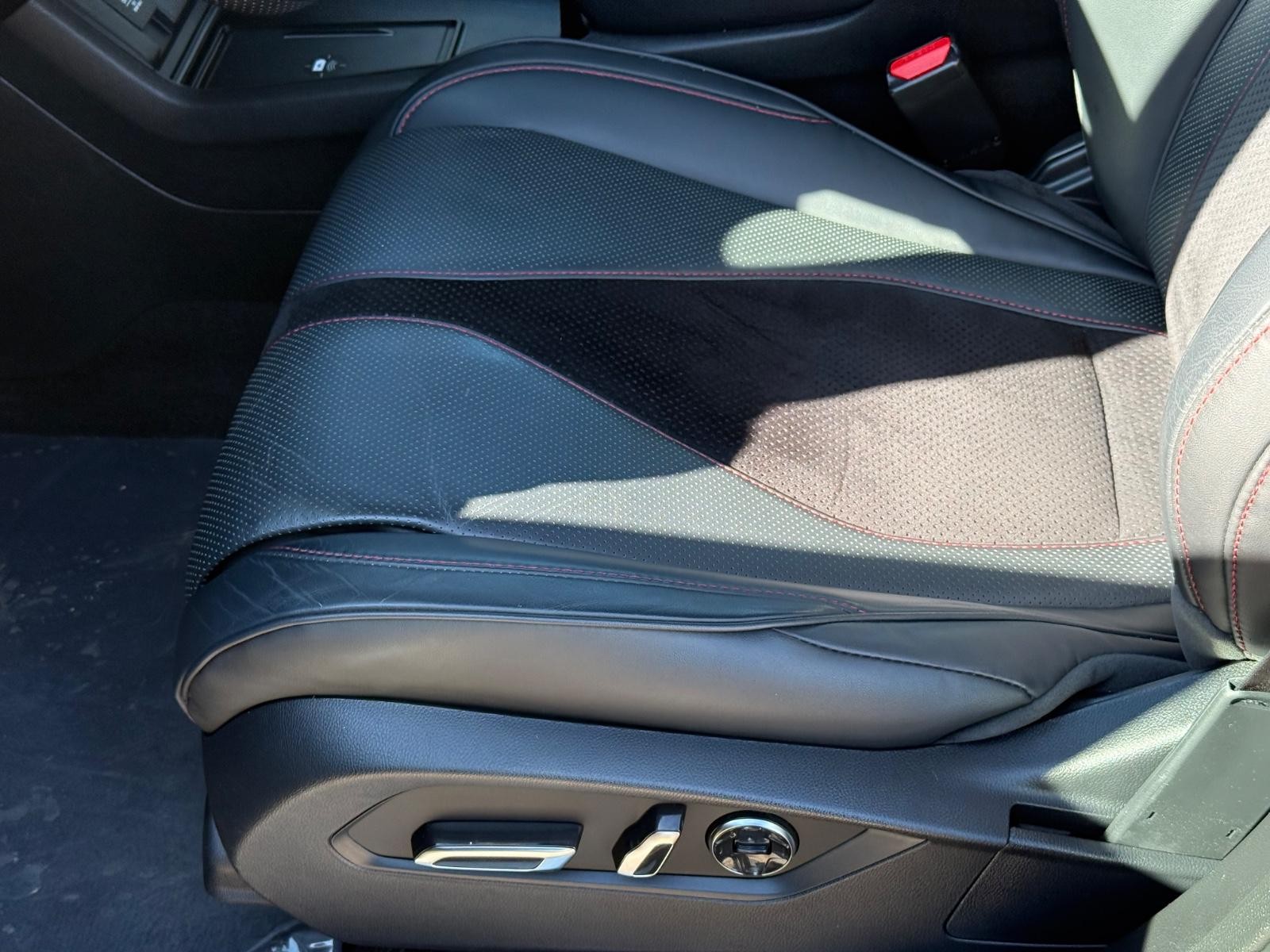 Acura RDX Vehicle Image 23