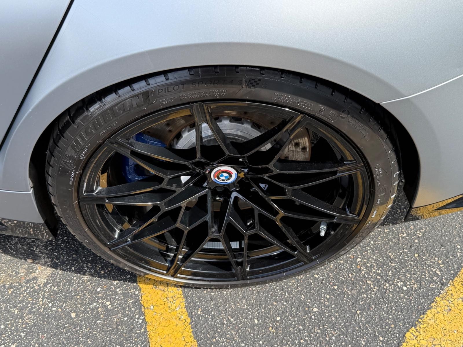 BMW M3 Vehicle Image 07