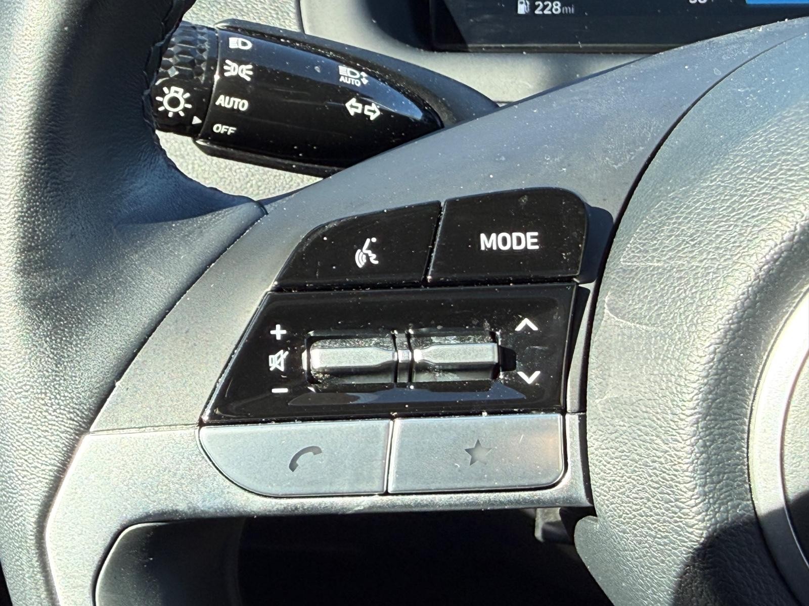 Hyundai Tucson Vehicle Image 16