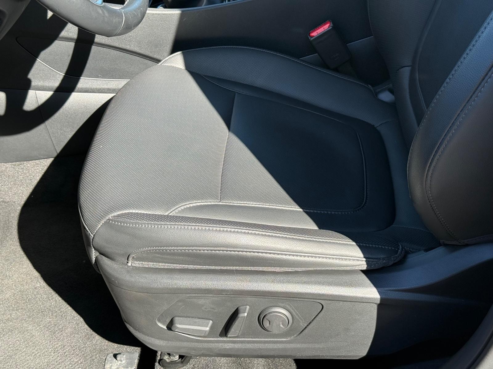 Hyundai Tucson Vehicle Image 22