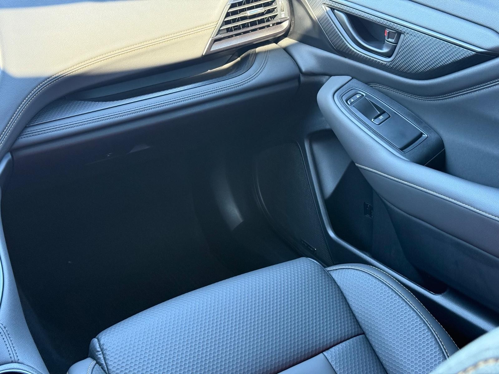 Subaru Outback Vehicle Image 15