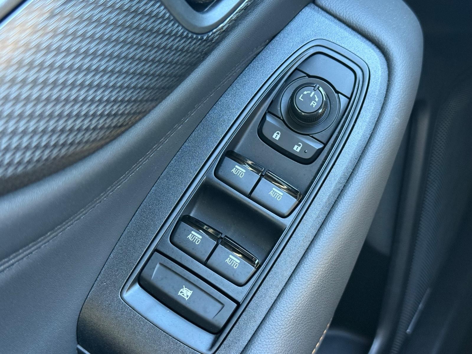 Subaru Outback Vehicle Image 21