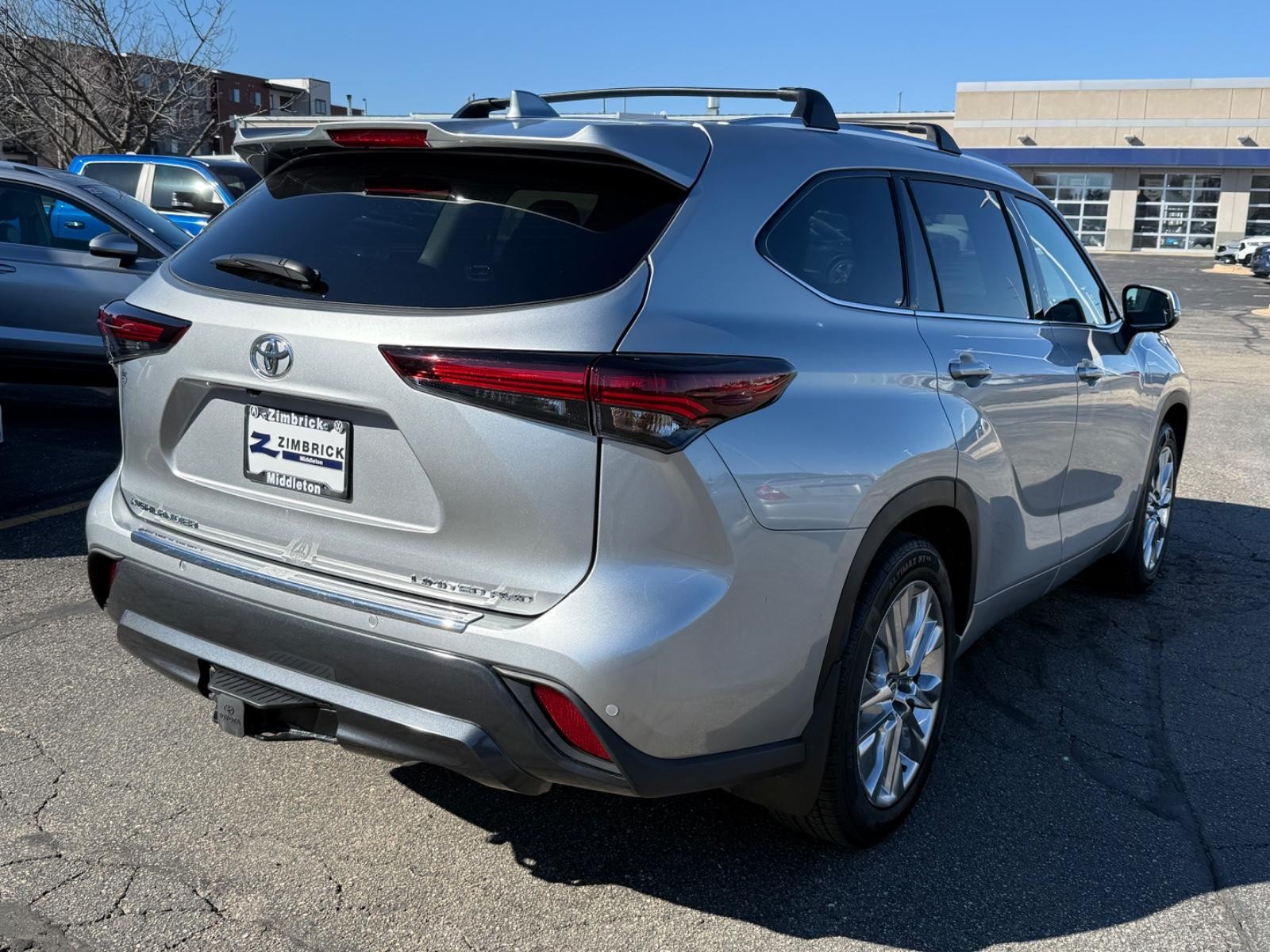 Toyota Highlander Vehicle Image 03