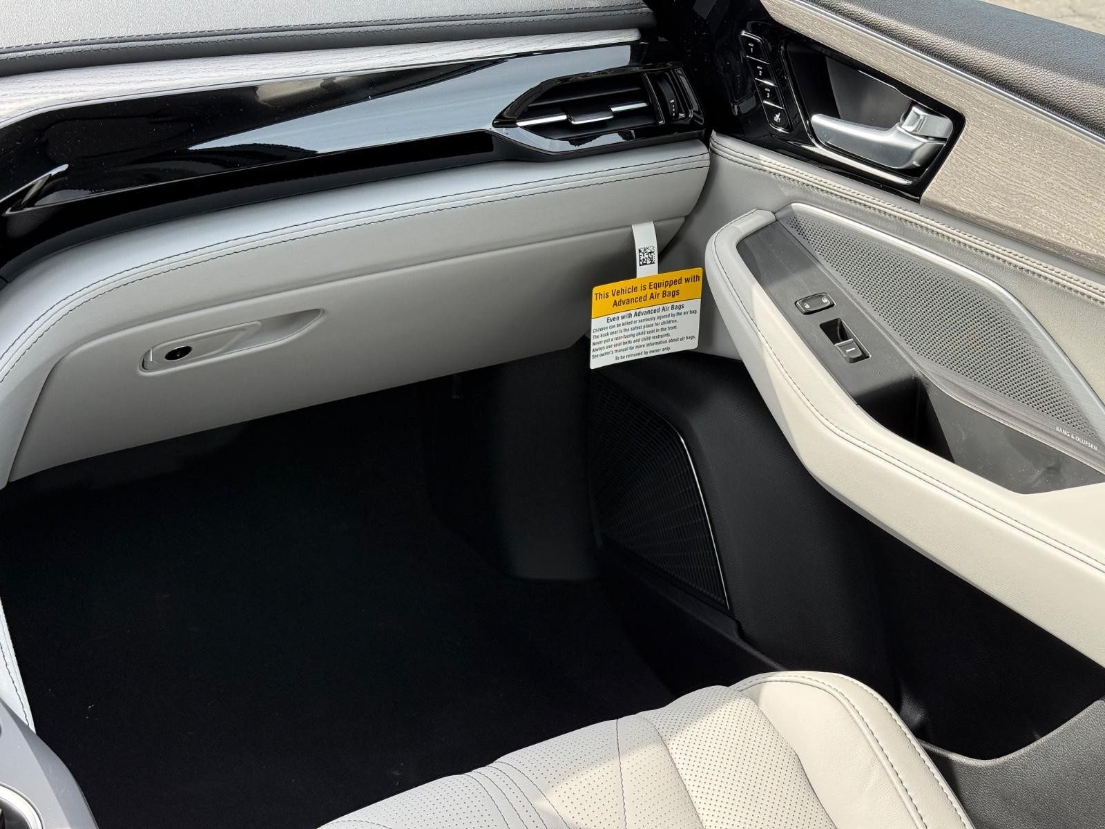 Acura MDX Vehicle Image 09