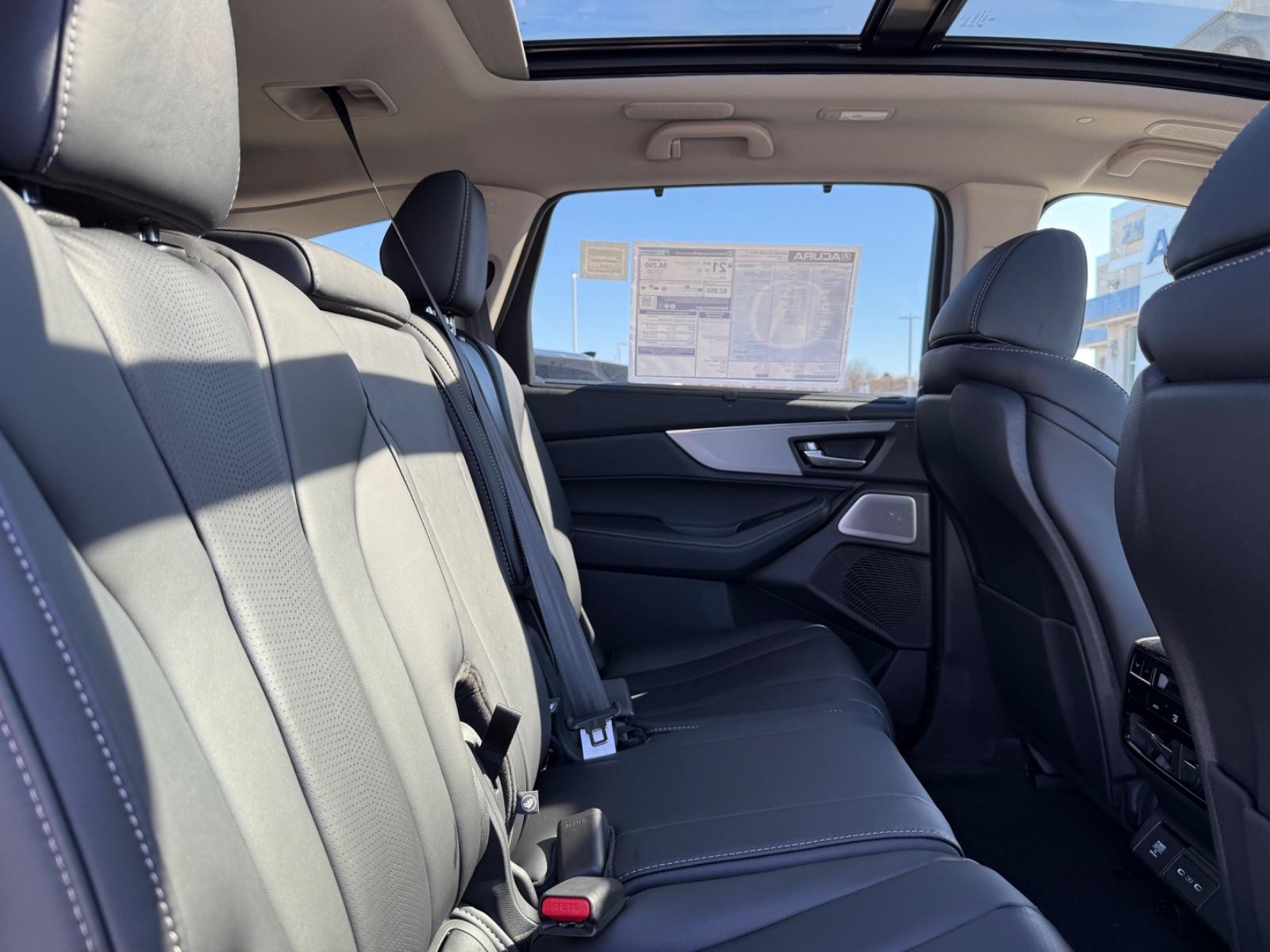 Acura MDX Vehicle Image 05