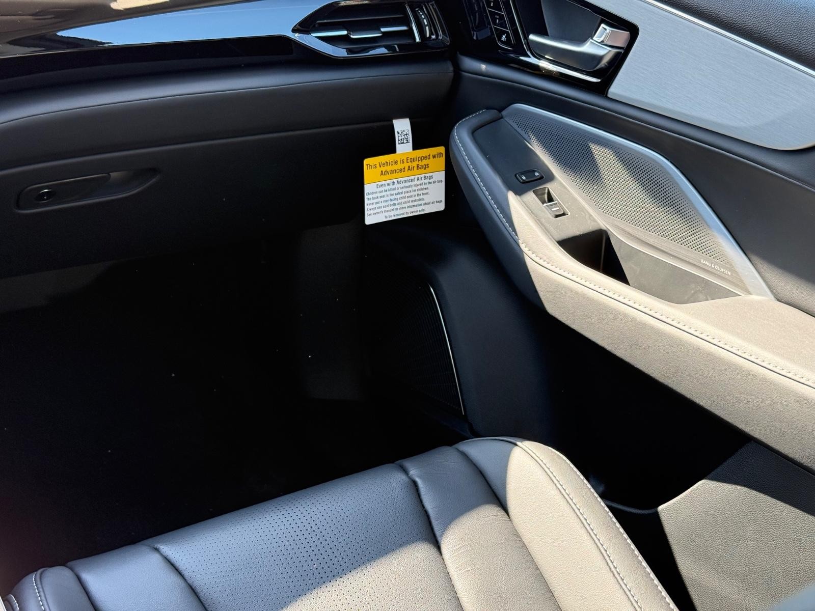 Acura MDX Vehicle Image 10