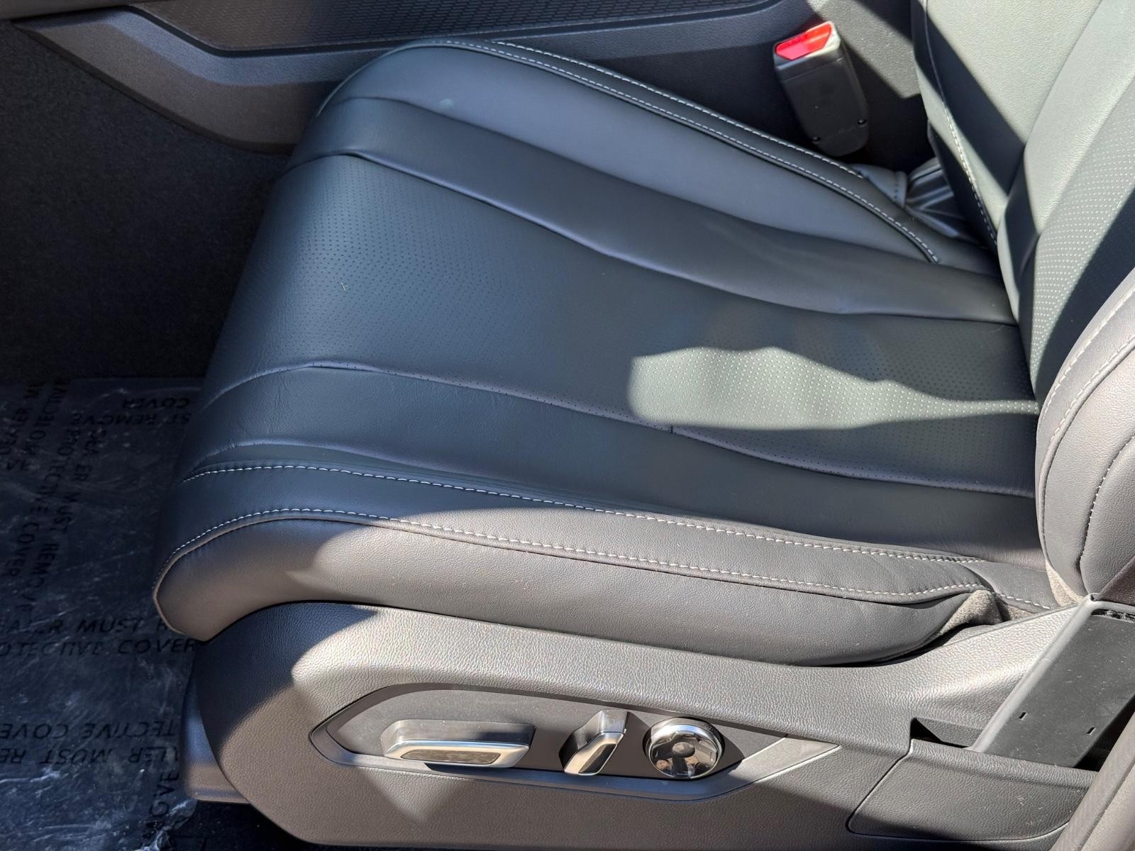 Acura MDX Vehicle Image 17