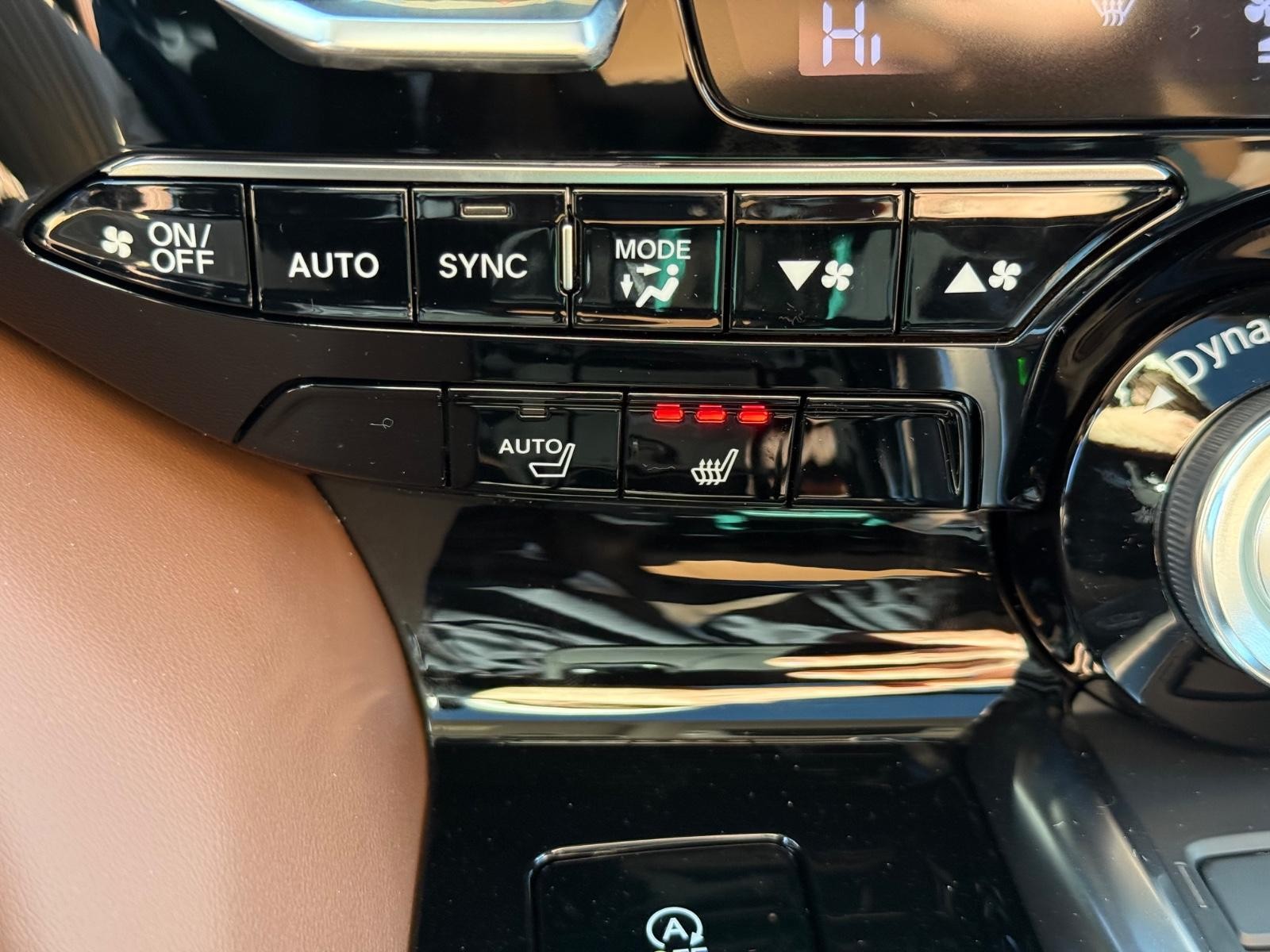 Acura MDX Vehicle Image 15