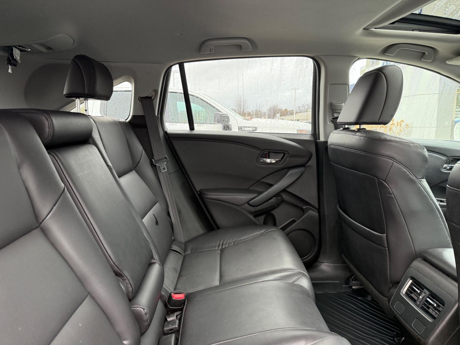 Acura RDX Vehicle Image 11