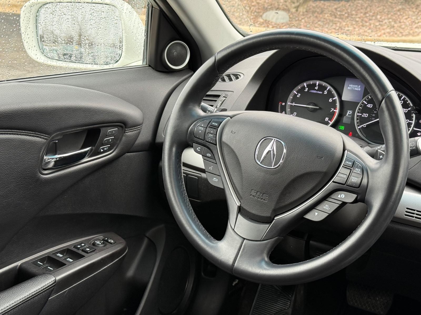 Acura RDX Vehicle Image 15