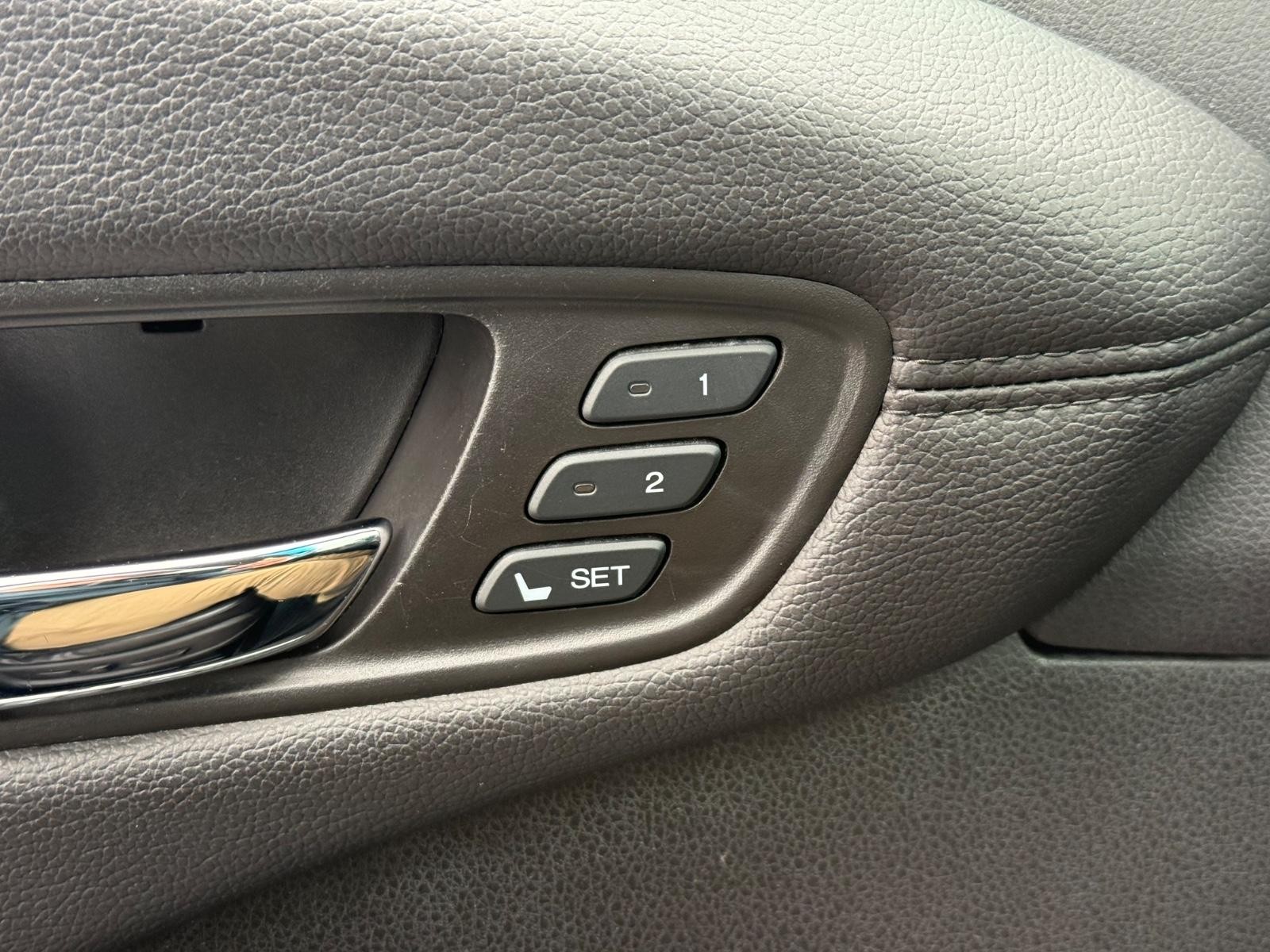 Acura RDX Vehicle Image 17