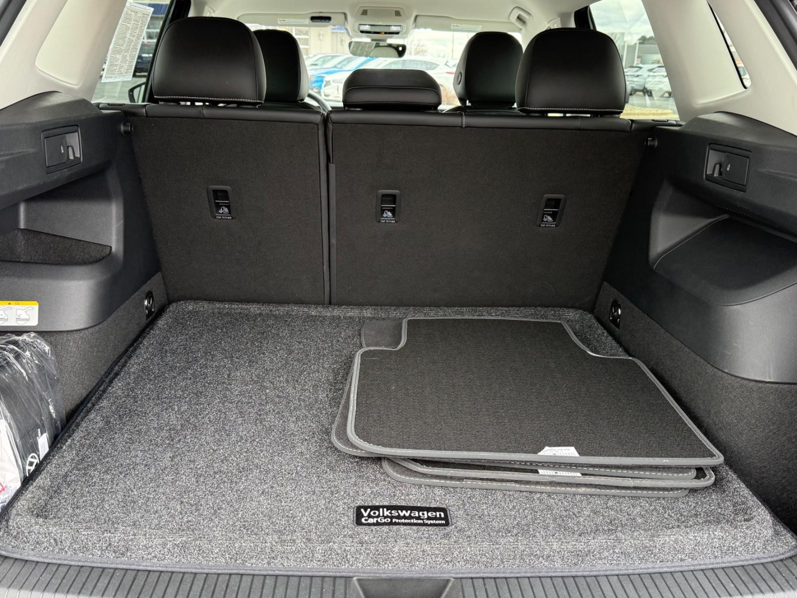 Volkswagen Tiguan Vehicle Image 05