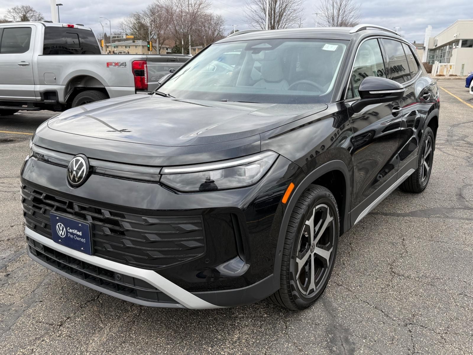 Volkswagen Tiguan Vehicle Image 08