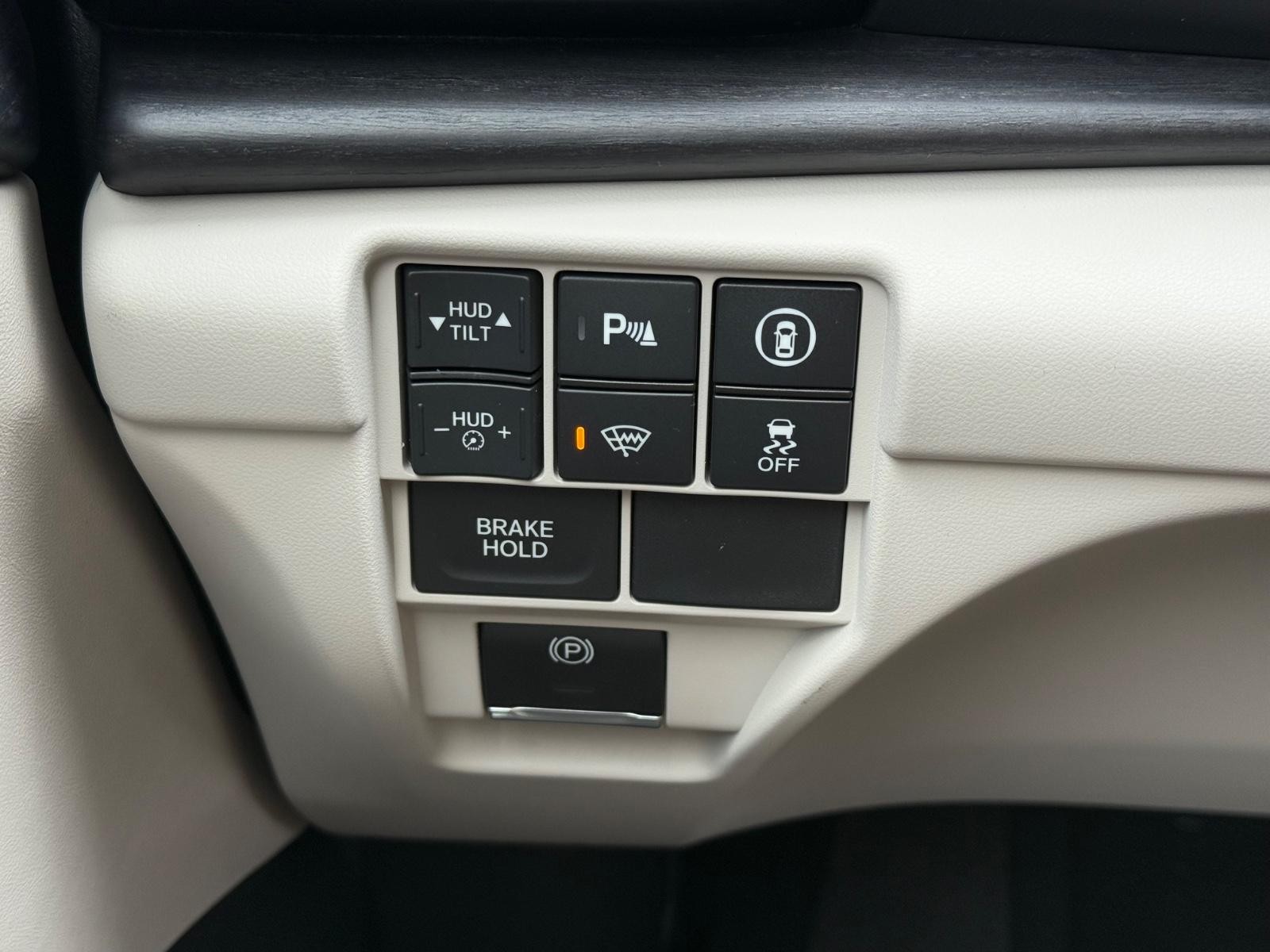 Acura RDX Vehicle Image 17