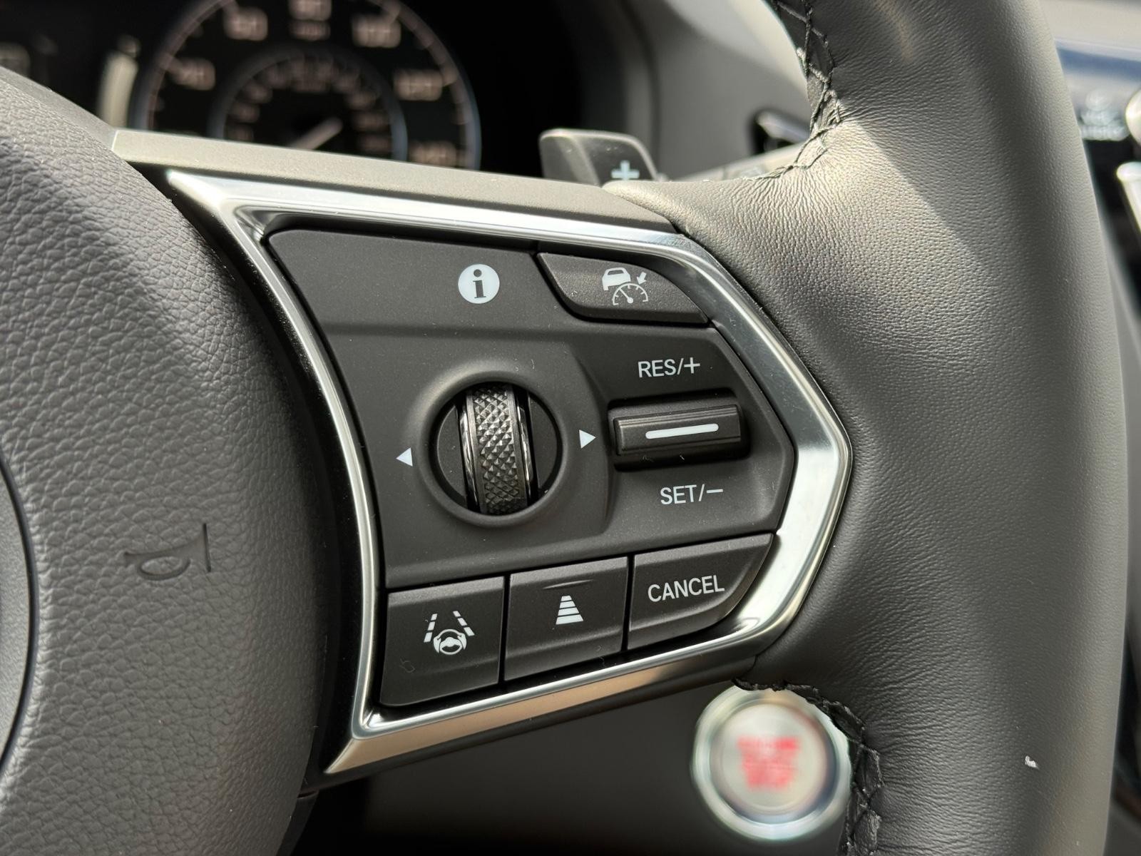 Acura RDX Vehicle Image 14