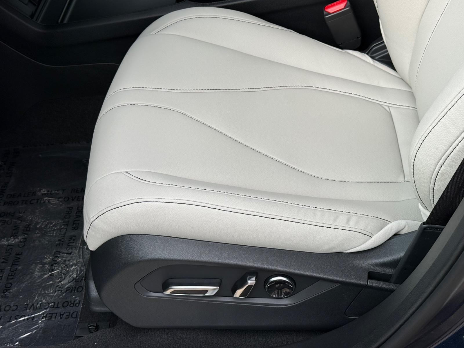 Acura RDX Vehicle Image 18