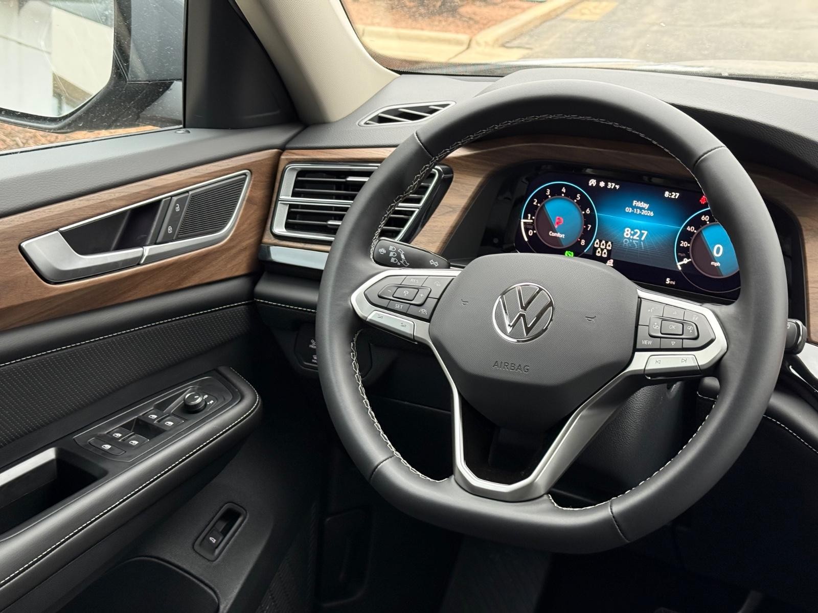 Volkswagen Atlas Vehicle Image 10
