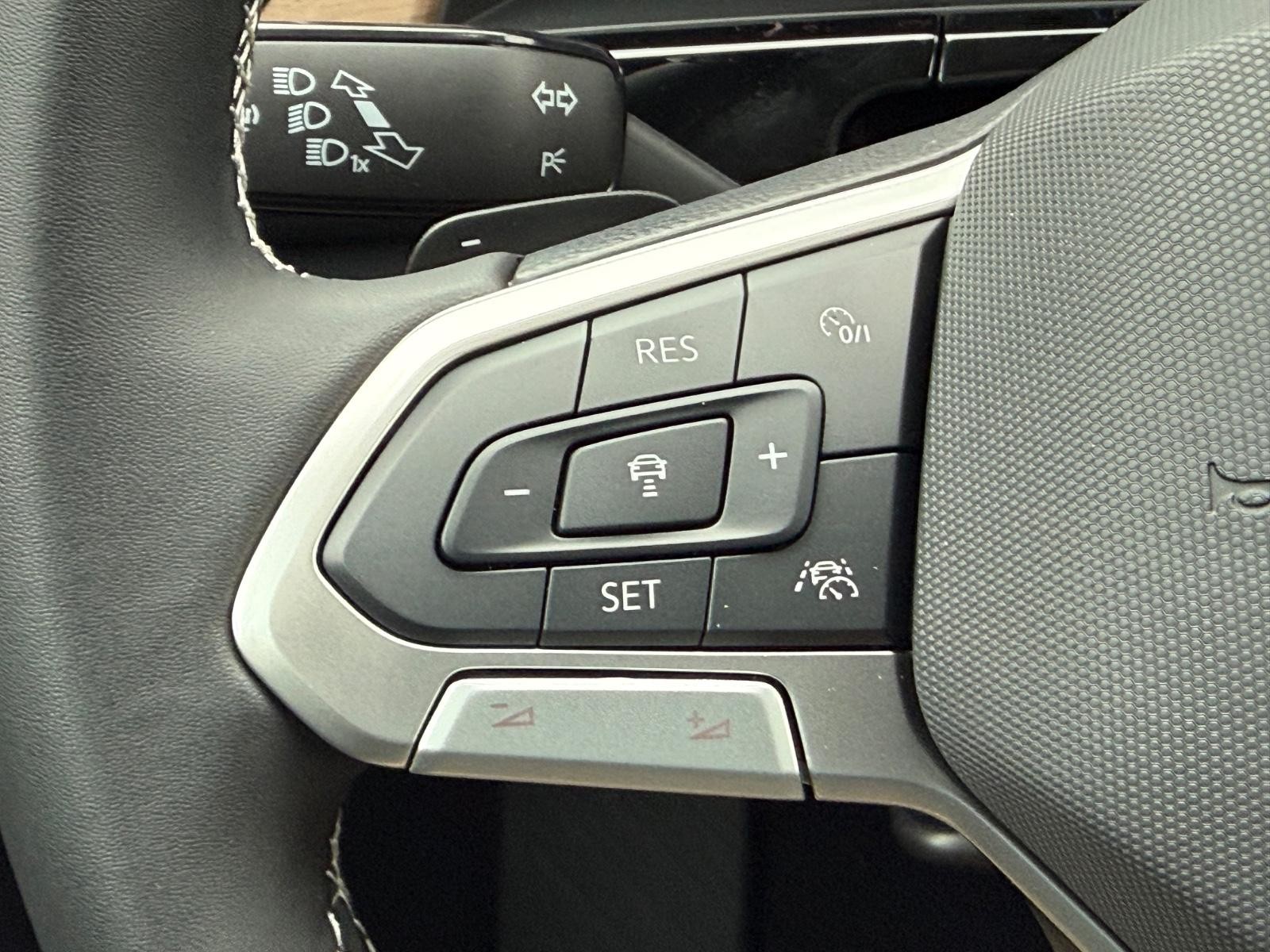 Volkswagen Atlas Vehicle Image 12