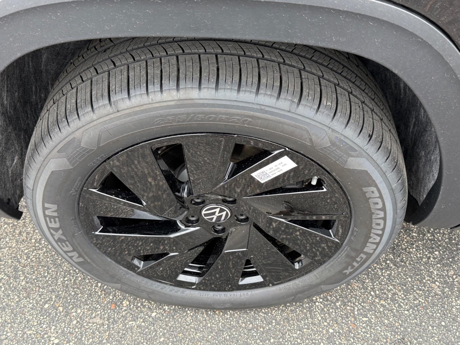 Volkswagen Atlas Vehicle Image 04