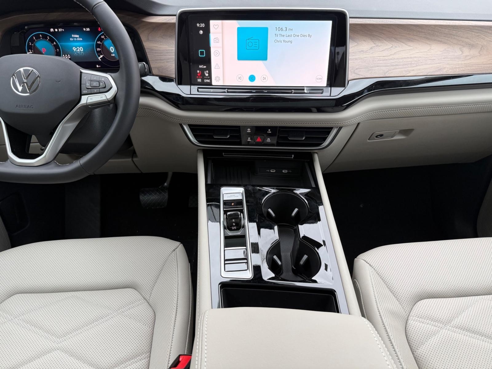 Volkswagen Atlas Vehicle Image 07