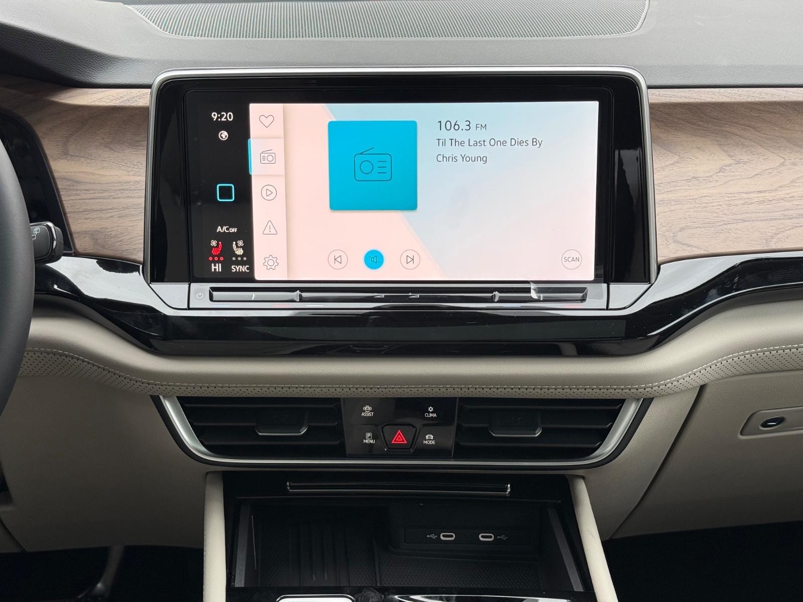 Volkswagen Atlas Vehicle Image 08