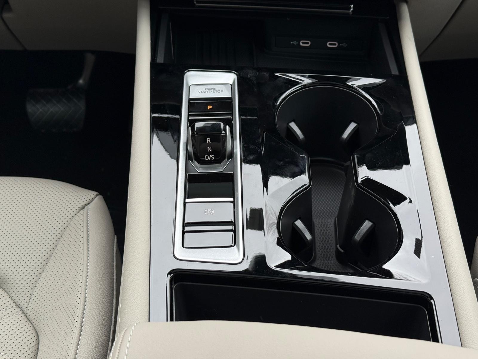 Volkswagen Atlas Vehicle Image 09