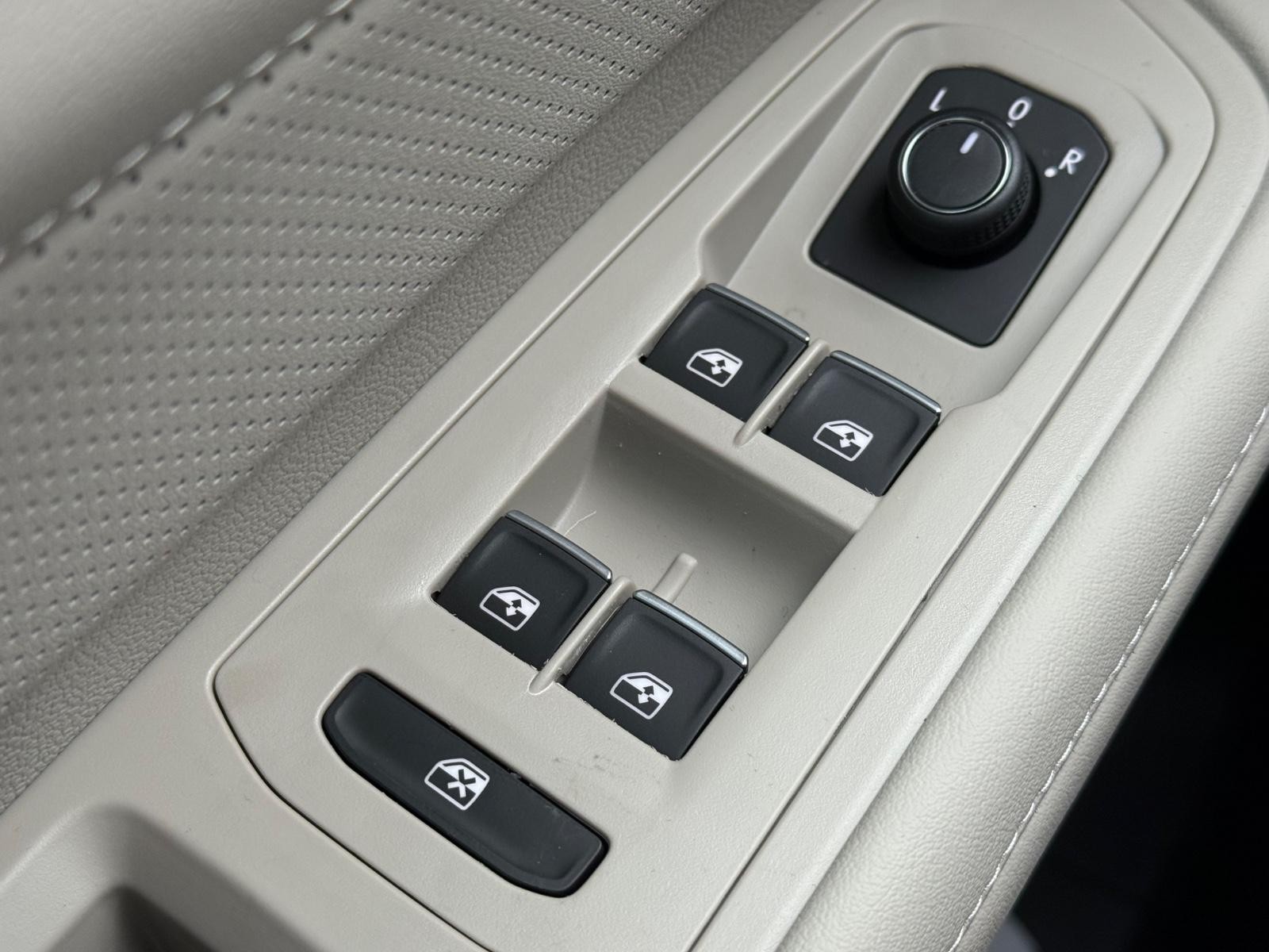 Volkswagen Atlas Vehicle Image 16