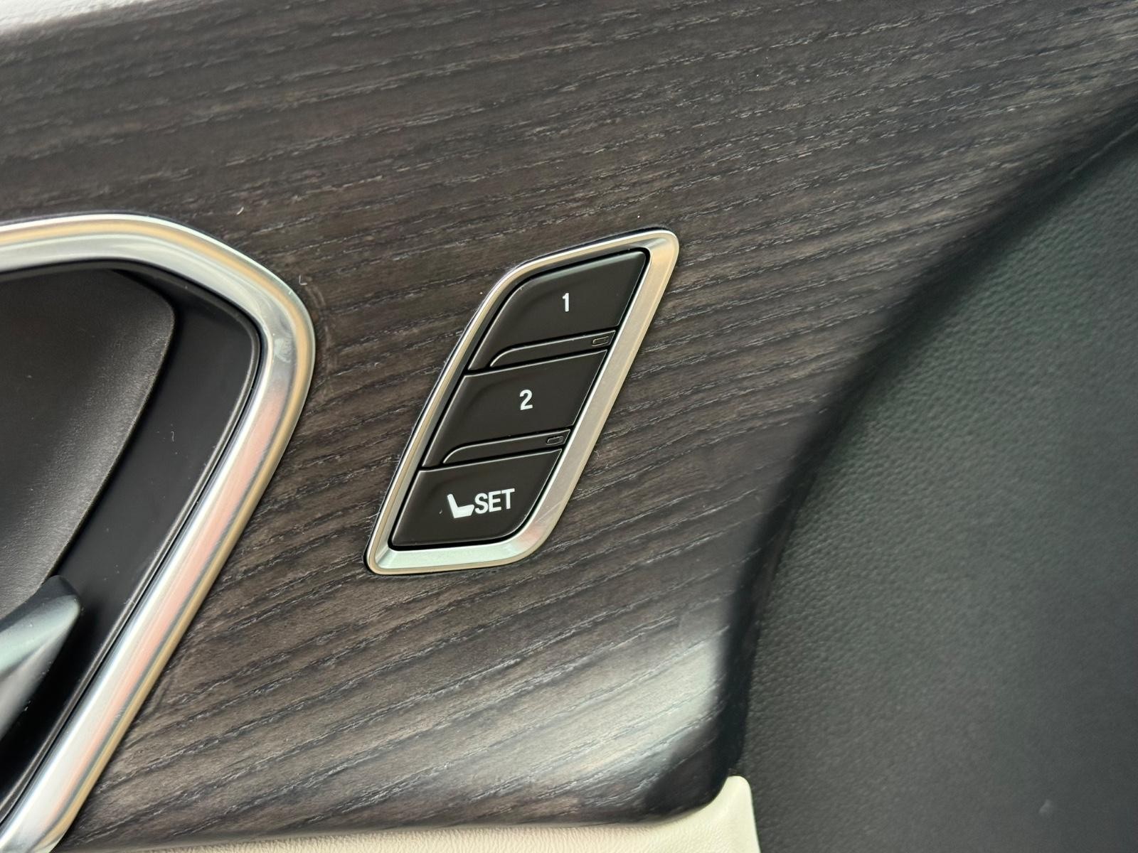 Acura RDX Vehicle Image 11