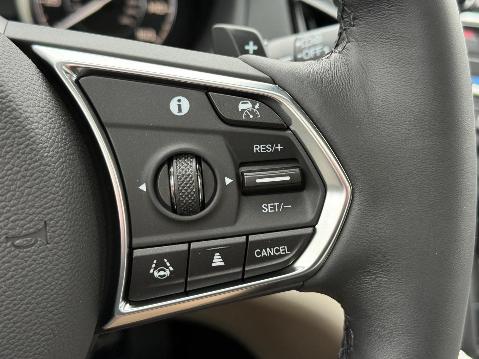 Acura RDX Vehicle Image 13