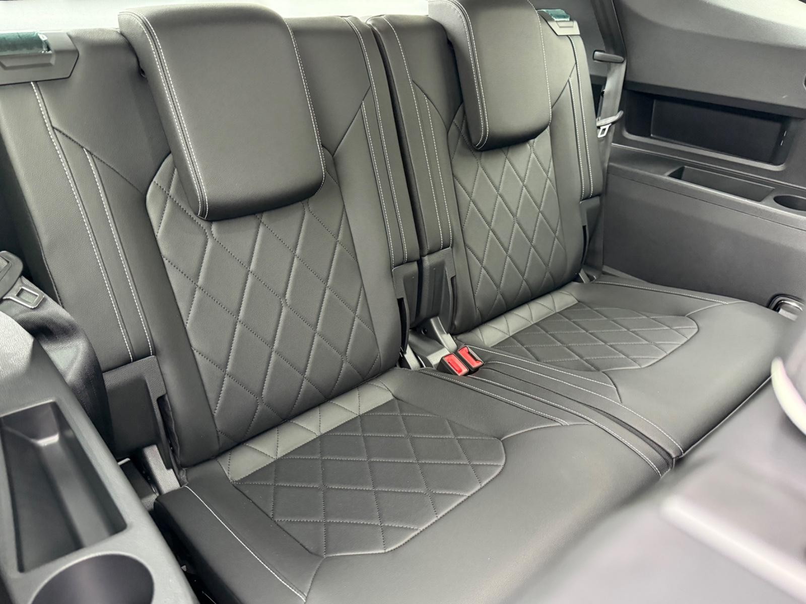 Volkswagen Atlas Vehicle Image 05