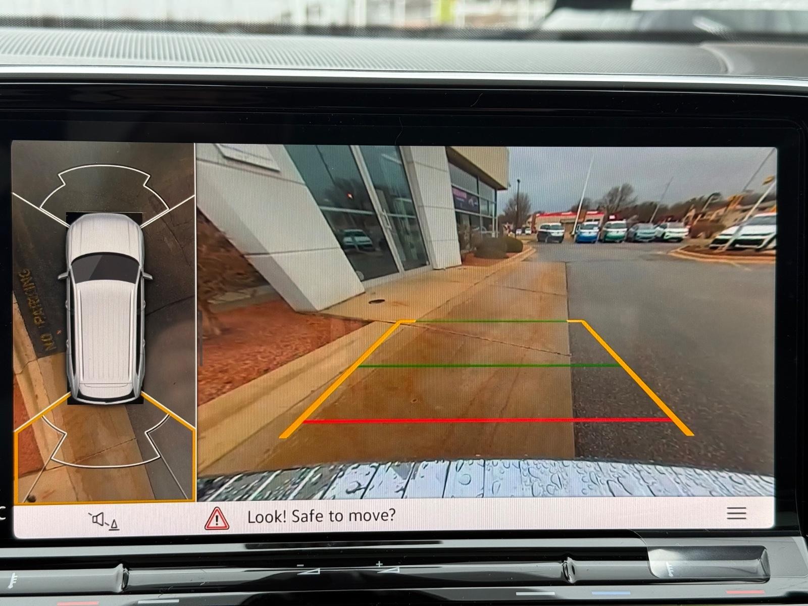 Volkswagen Atlas Vehicle Image 14