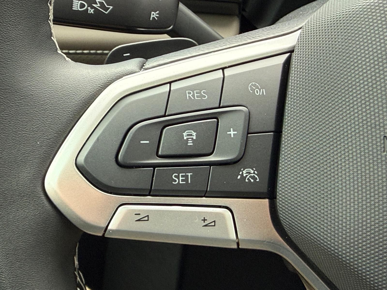 Volkswagen Atlas Vehicle Image 12