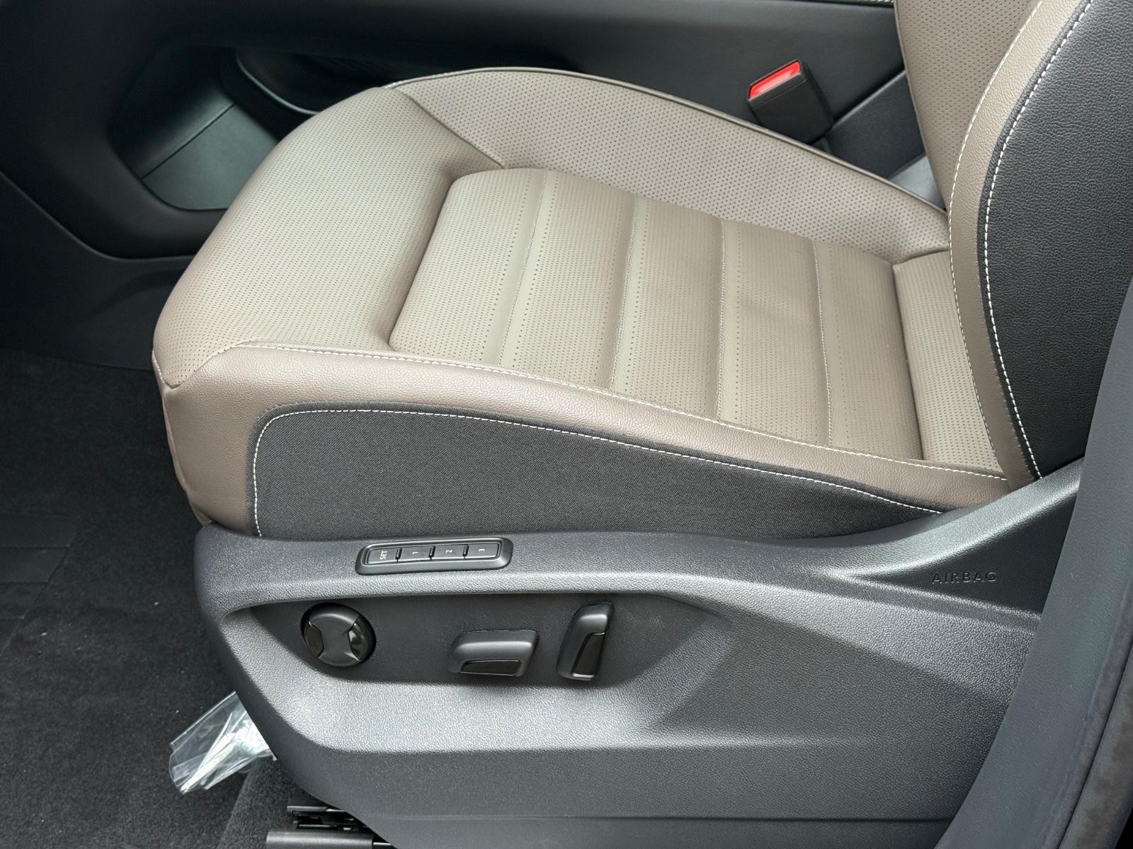 Volkswagen Atlas Vehicle Image 17