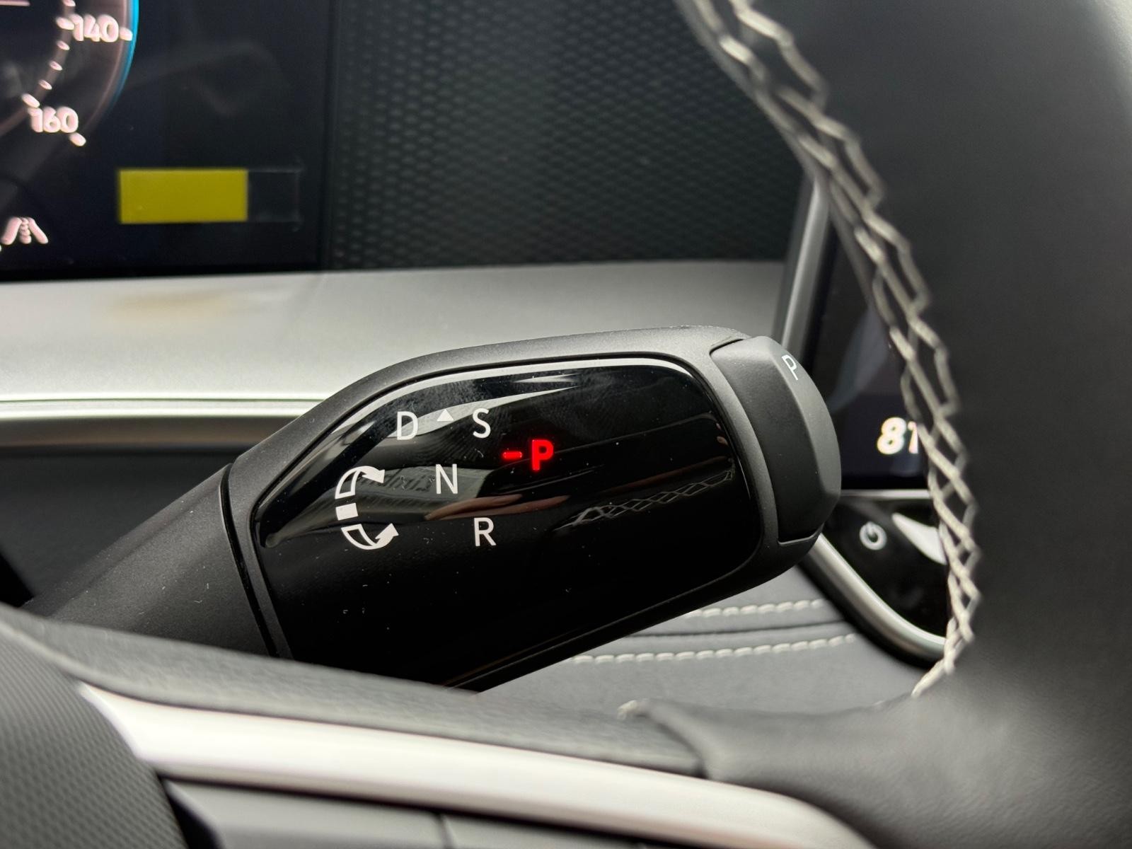 Volkswagen Tiguan Vehicle Image 12