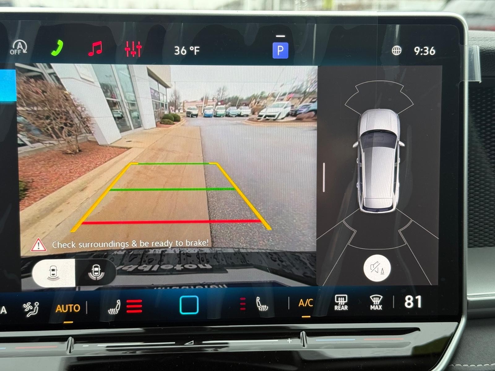 Volkswagen Tiguan Vehicle Image 13