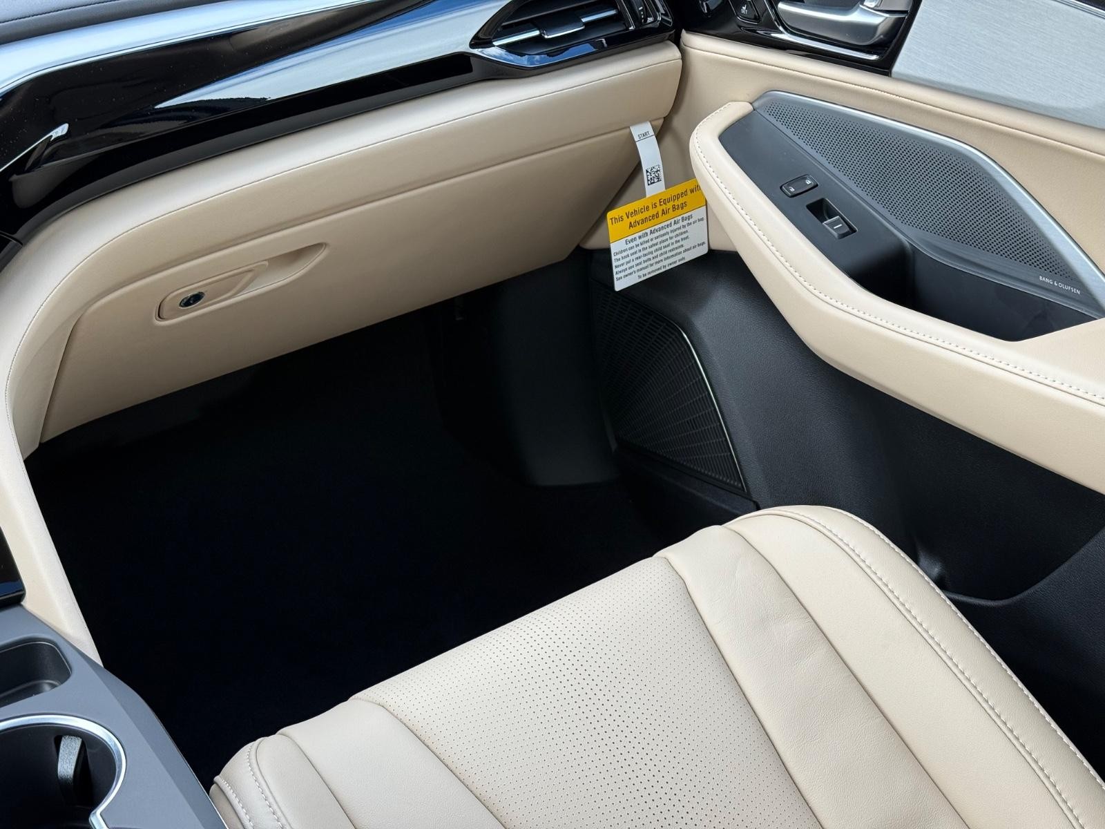 Acura MDX Vehicle Image 10