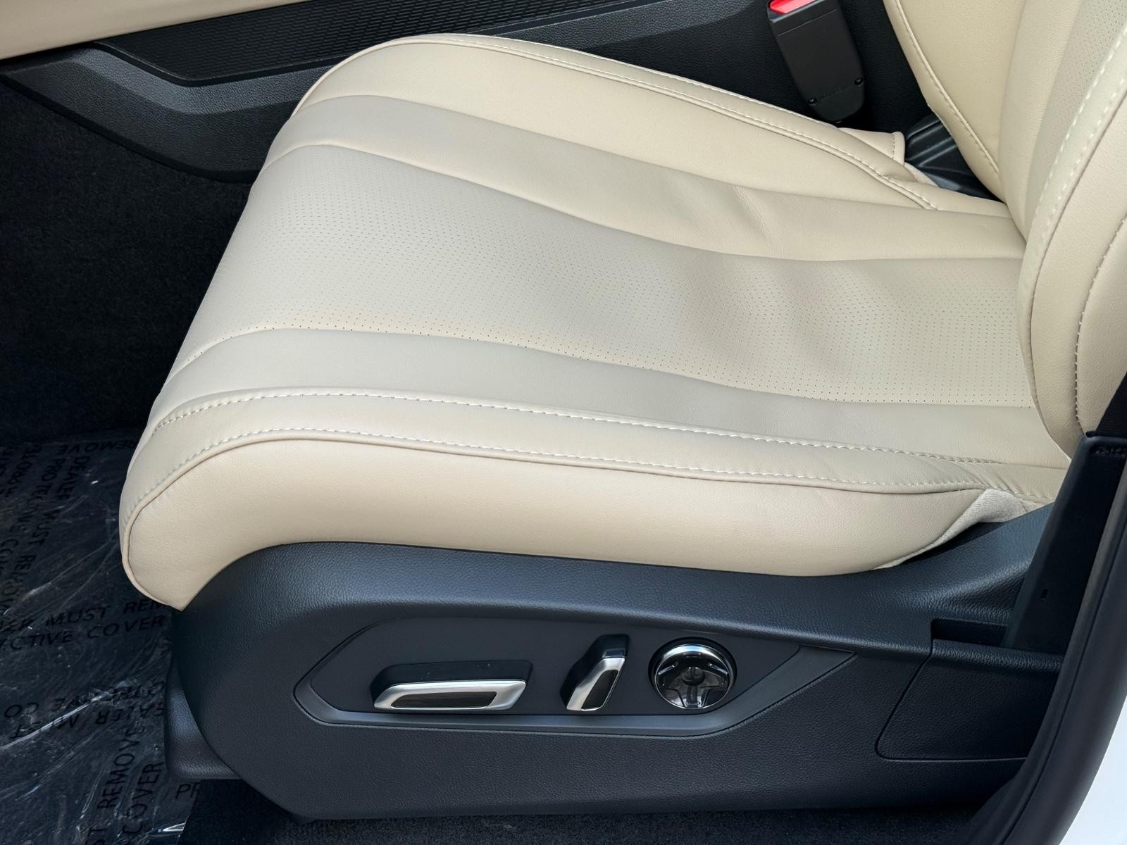 Acura MDX Vehicle Image 17