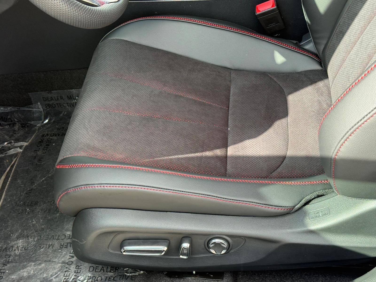 Acura Integra Vehicle Image 16