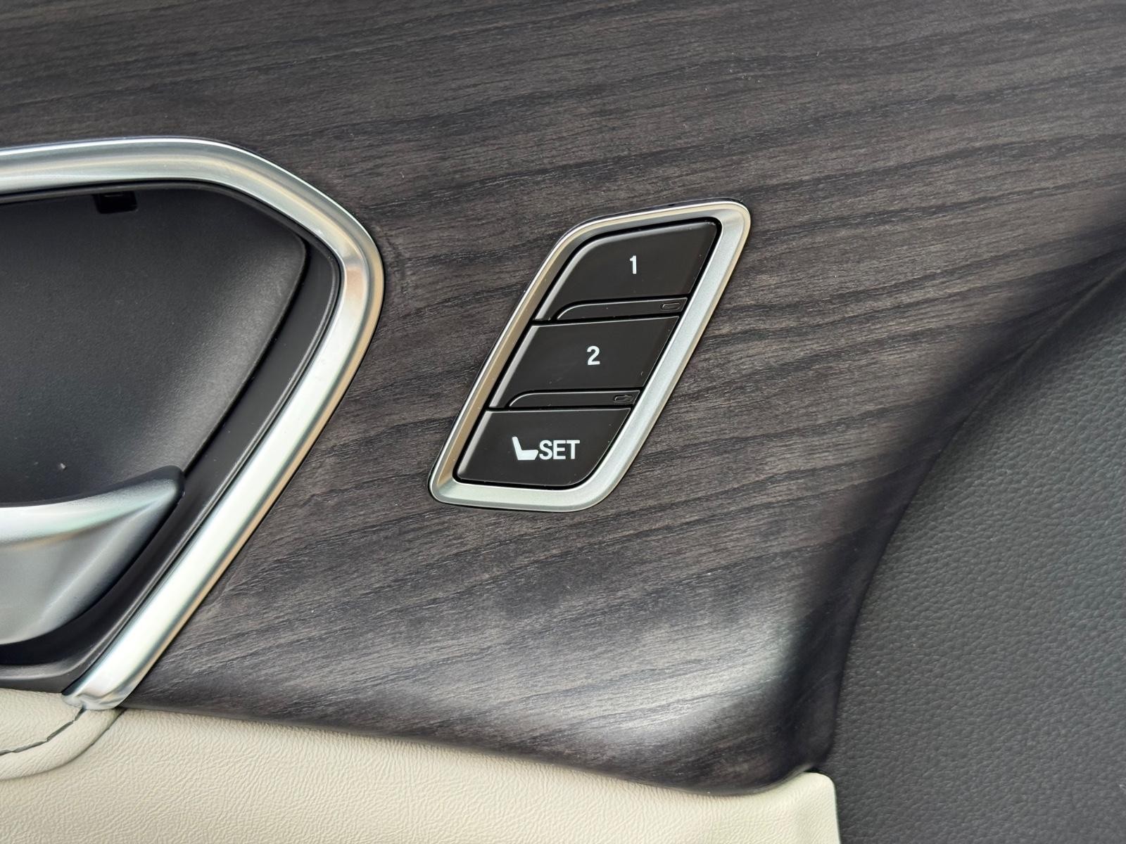 Acura RDX Vehicle Image 11