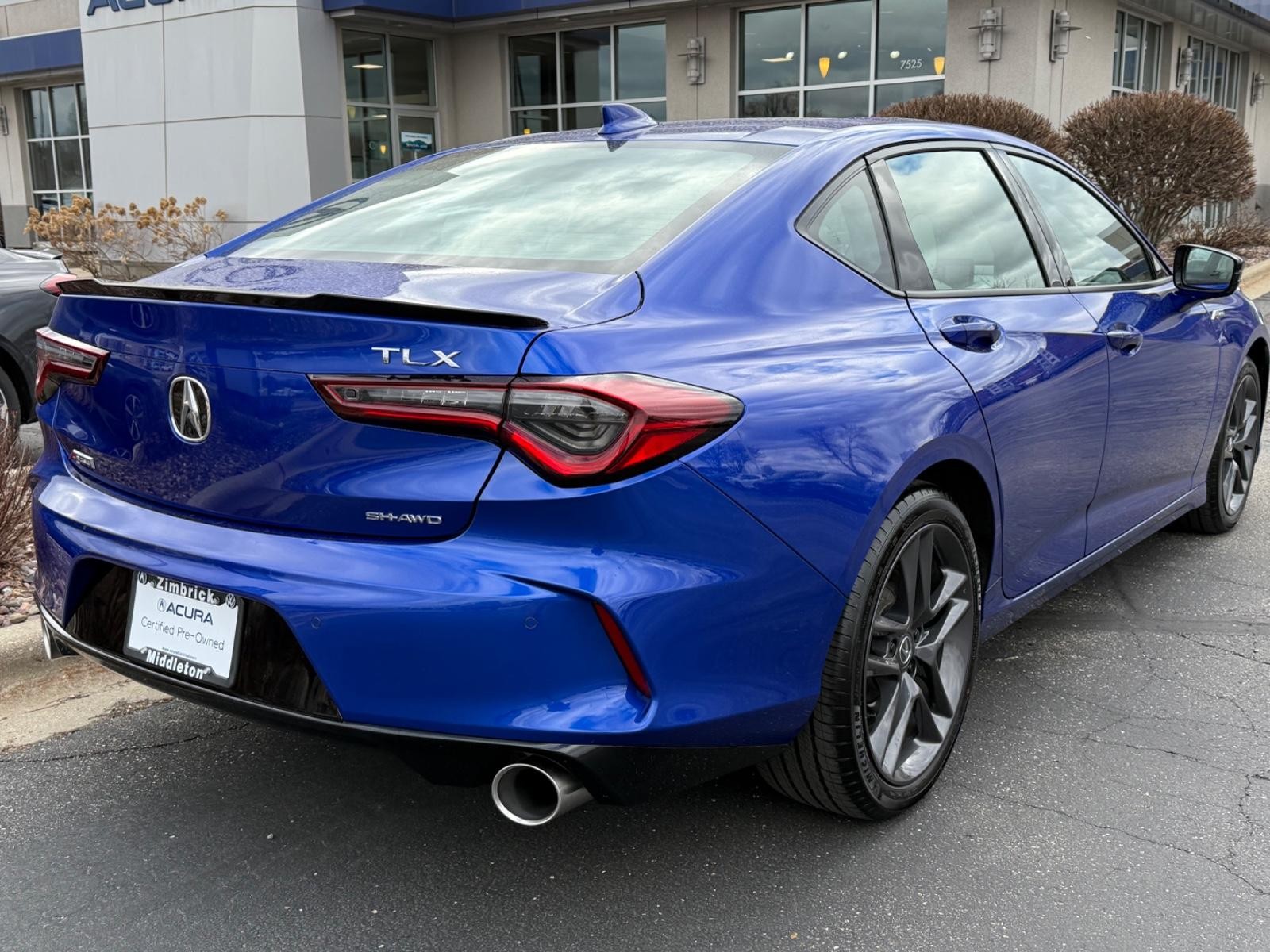 Acura TLX Vehicle Image 03