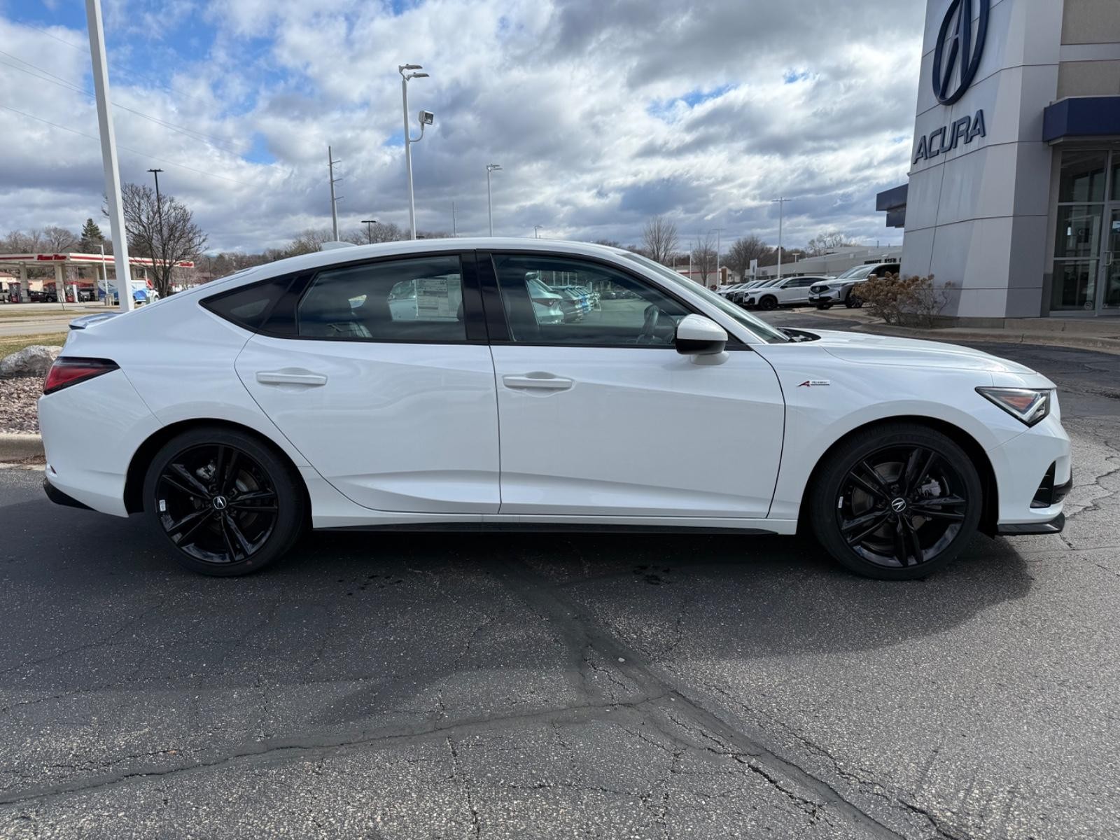 Acura Integra Vehicle Image 02