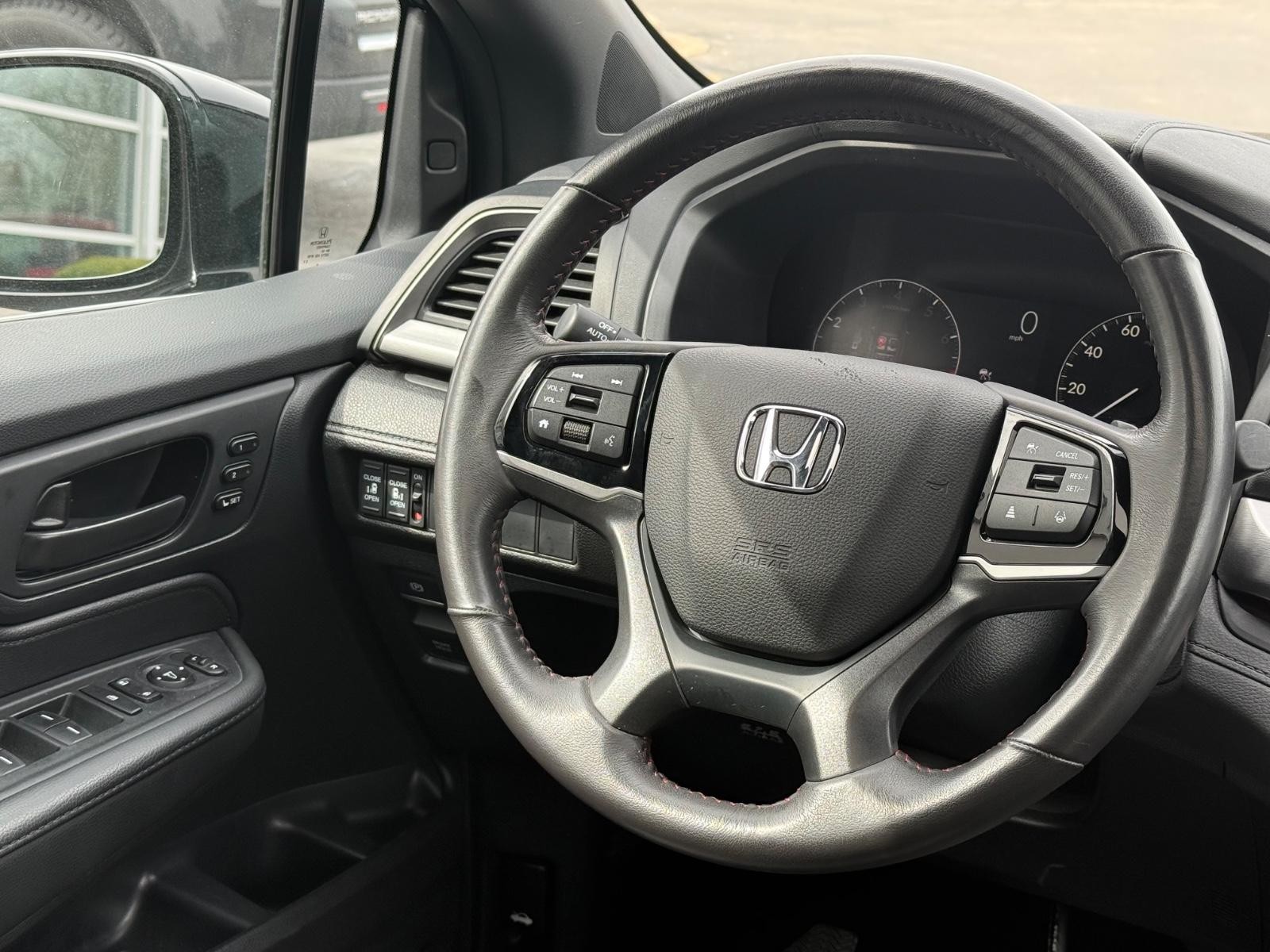 Honda Odyssey Vehicle Image 13
