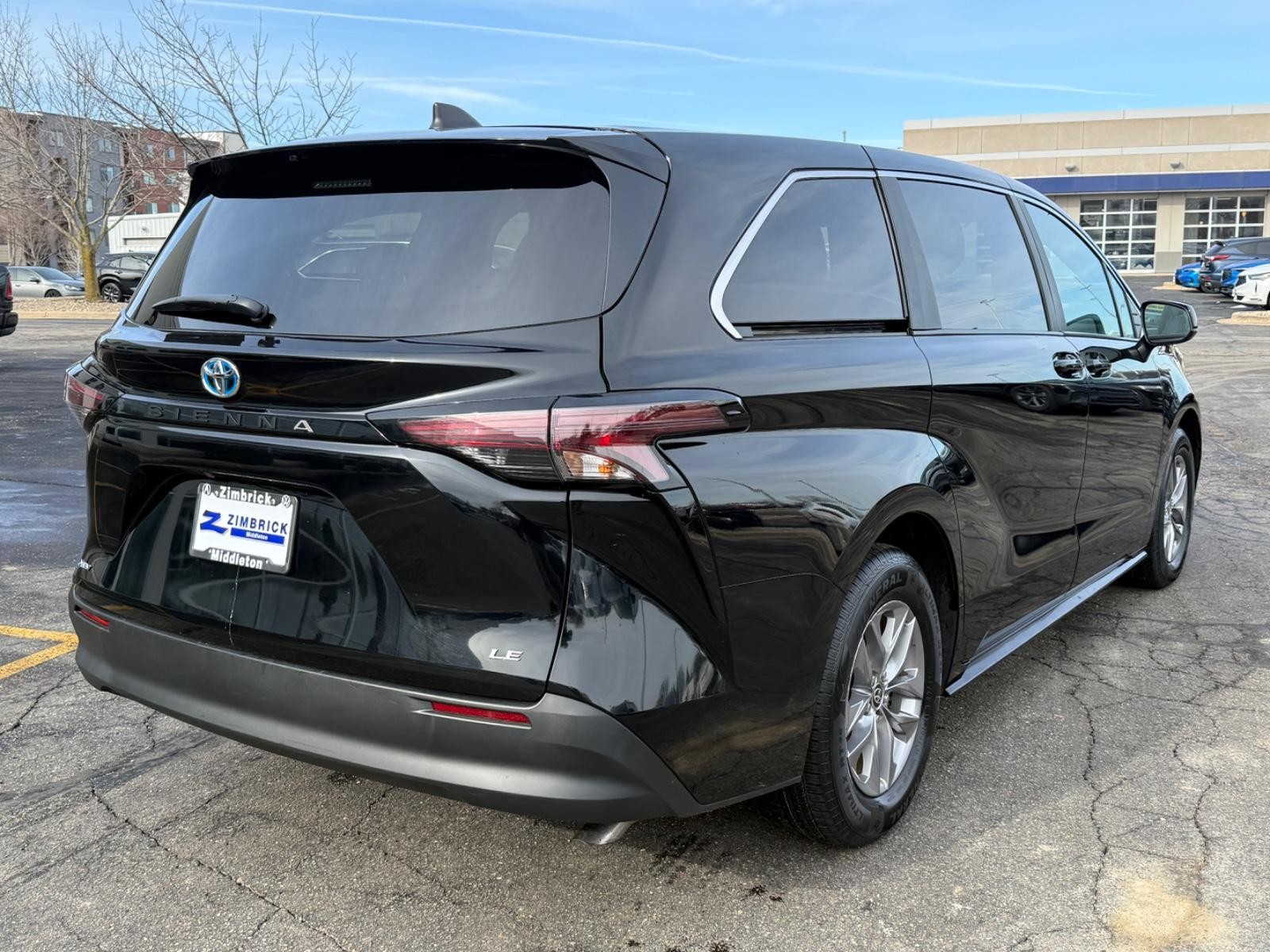 Toyota Sienna Vehicle Image 03