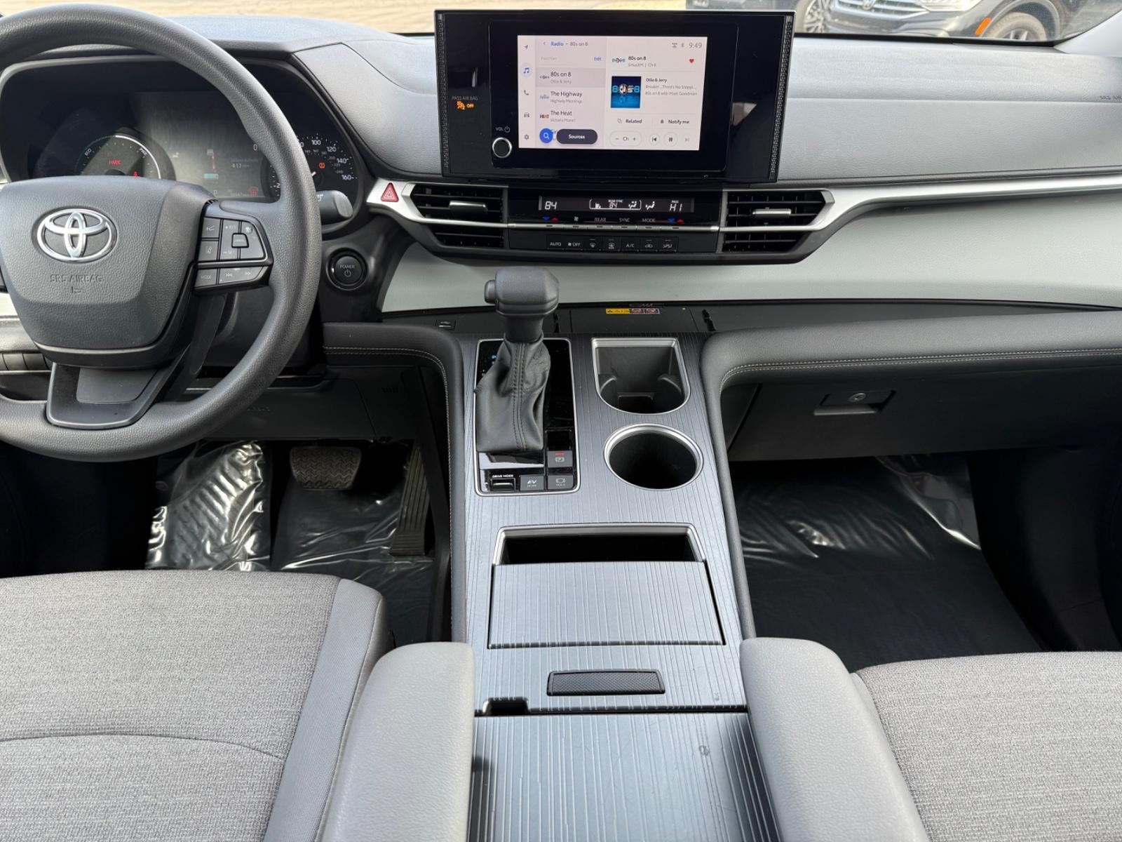 Toyota Sienna Vehicle Image 12