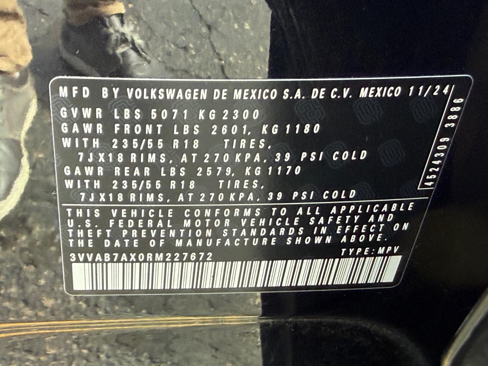 Volkswagen Tiguan Vehicle Image 23