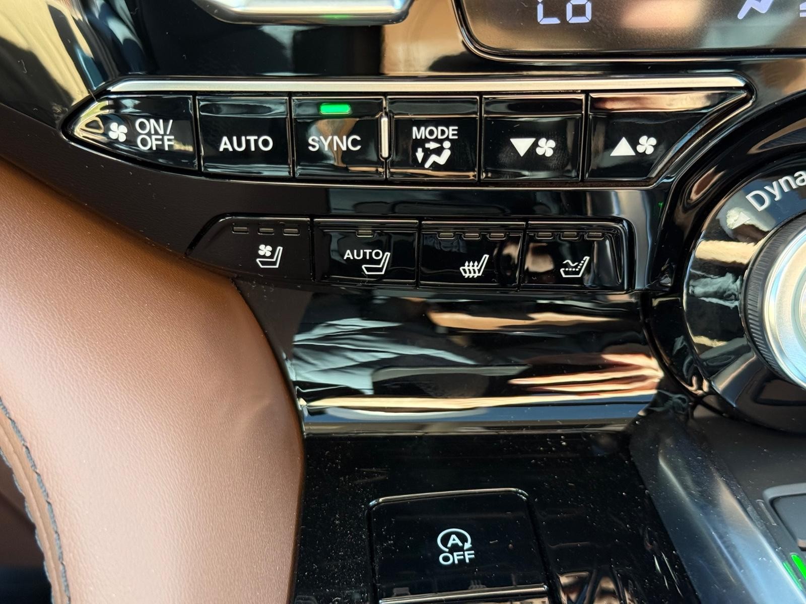 Acura MDX Vehicle Image 16