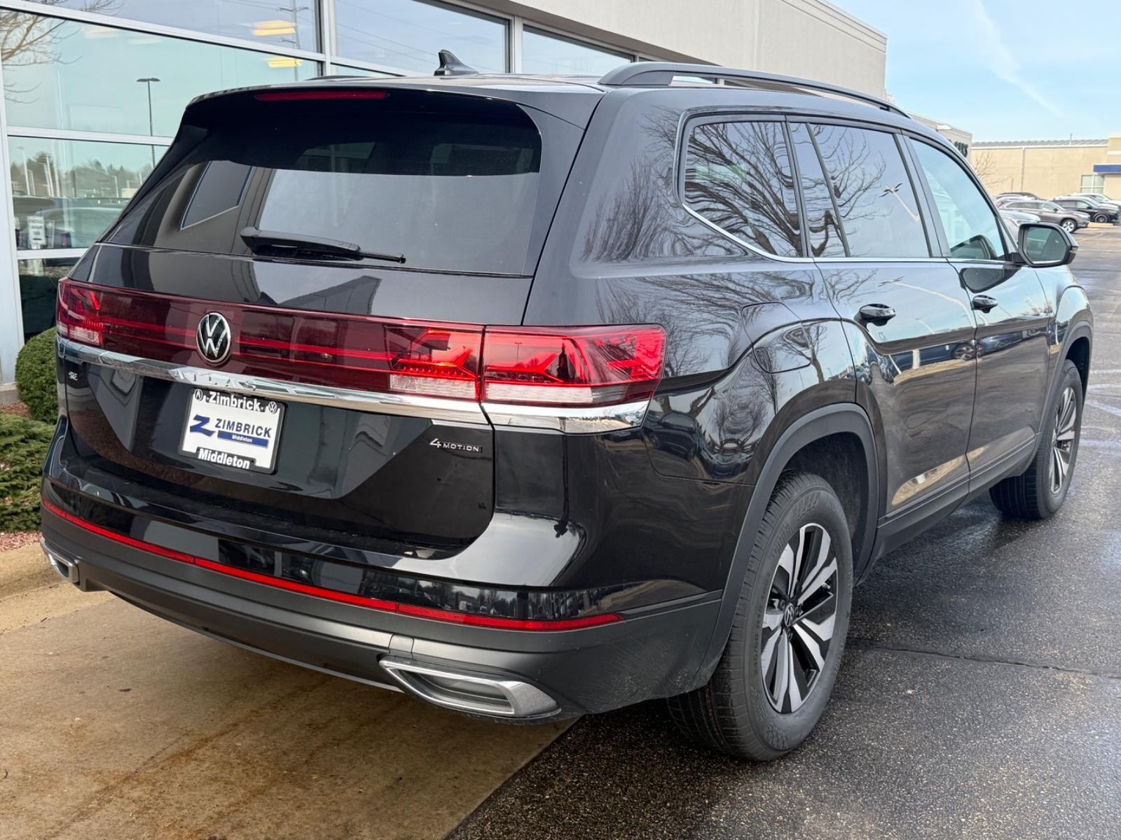 Volkswagen Atlas Vehicle Image 03